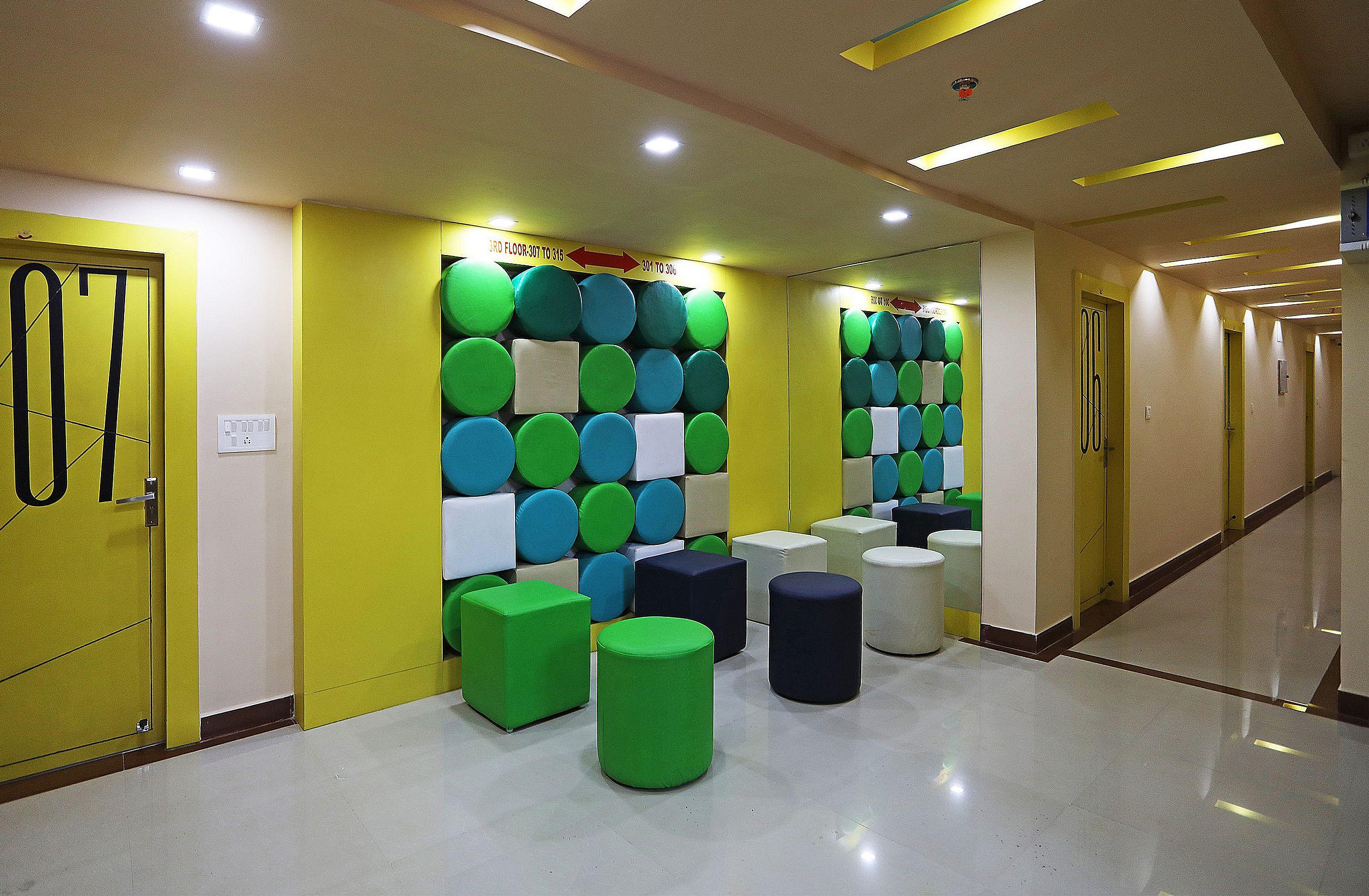 Capital O 11408 Hotel Sai Jagannath Khandagiri Bagian luar foto